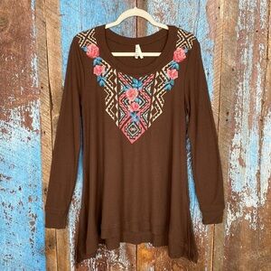 Roper Western Embroidered Waffle Knit Shark Bite Brown Tunic Top